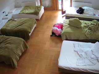 voyeurcam-julmodels-bed-6