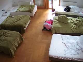 voyeurcam-julmodels-bed-6
