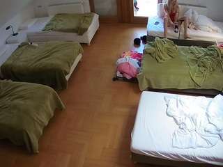 voyeurcam-julmodels-bed-6