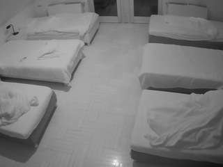voyeurcam-julmodels-bed-6