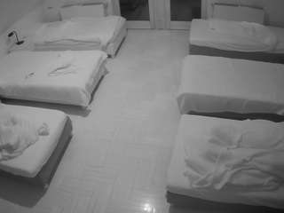 voyeurcam-julmodels-... webcam