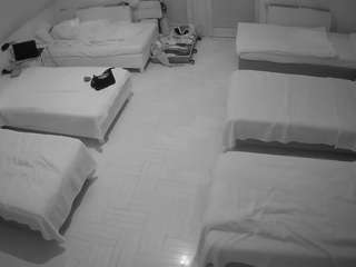 voyeurcam-julmodels-bed-6
