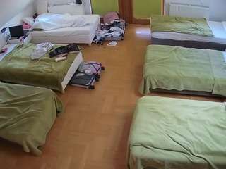 voyeurcam-julmodels-bed-6