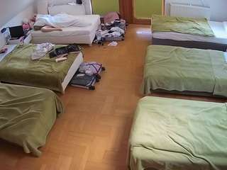 voyeurcam-julmodels-bed-6