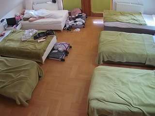 voyeurcam-julmodels-bed-6