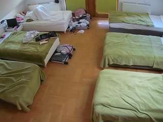 voyeurcam-julmodels-bed-6