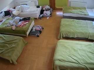 voyeurcam-julmodels-bed-6 Webcam Model Profile