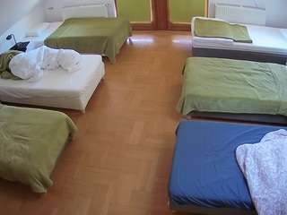 voyeurcam-julmodels-bed-6 camsoda