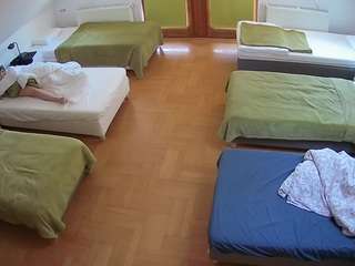 voyeurcam-julmodels-bed-6 camsoda