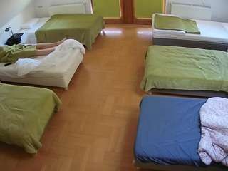 voyeurcam-julmodels-bed-6 camsoda