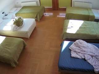 voyeurcam-julmodels-bed-6 camsoda