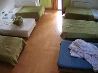 voyeurcam-julmodels-bed-6 camsoda