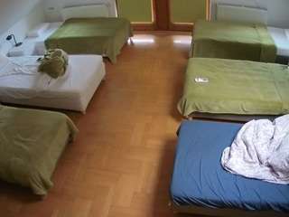 voyeurcam-julmodels-bed-6 camsoda