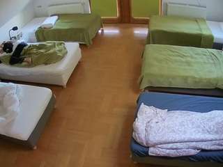 voyeurcam-julmodels-bed-6
