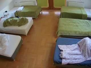 voyeurcam-julmodels-bed-6
