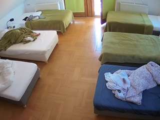 voyeurcam-julmodels-bed-6