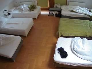 voyeurcam-julmodels-bed-6 Live Webcam on CamSoda