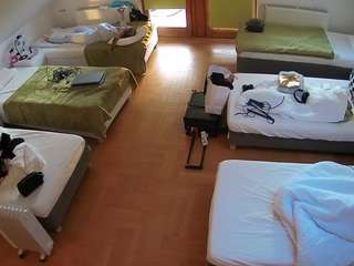 voyeurcam-julmodels-bed-6 webcam