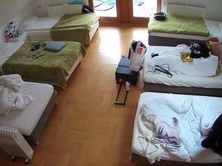 voyeurcam-julmodels-bed-6