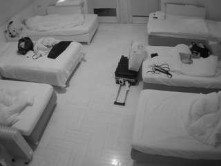 voyeurcam-julmodels-bed-6 camsoda