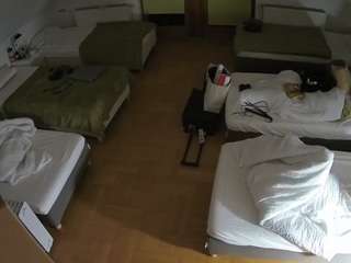 voyeurcam-julmodels-bed-6