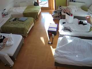voyeurcam-julmodels-bed-6