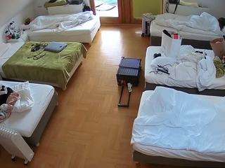 voyeurcam-julmodels-bed-6 camsoda