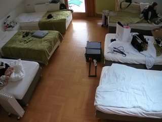 voyeurcam-julmodels-bed-6 camsoda