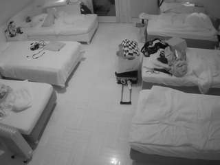 voyeurcam-julmodels-bed-6 camsoda