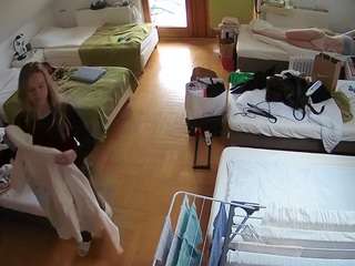 voyeurcam-julmodels-bed-6