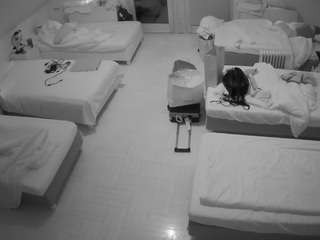 voyeurcam-julmodels-bed-6