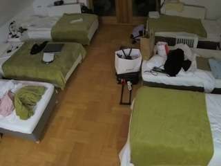 voyeurcam-julmodels-bed-6