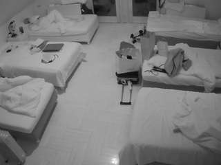 voyeurcam-julmodels-bed-6 camsoda