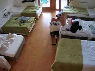 voyeurcam-julmodels-bed-6 camsoda