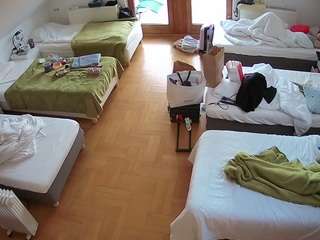 voyeurcam-julmodels-bed-6 camsoda