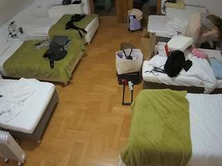 voyeurcam-julmodels-bed-6 camsoda