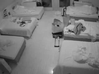 voyeurcam-julmodels-bed-6 camsoda