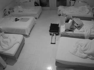 voyeurcam-julmodels-bed-6 from CamSoda is Freechat