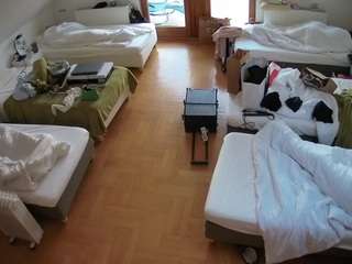 voyeurcam-julmodels-bed-6 camsoda