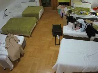 voyeurcam-julmodels-bed-6
