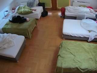 voyeurcam-julmodels-bed-6