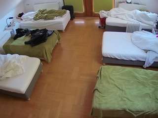 voyeurcam-julmodels-bed-6