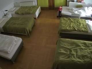 voyeurcam-julmodels-bed-6 Live Webcam on CamSoda