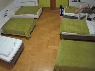 voyeurcam-julmodels-bed-6 camsoda