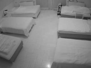 voyeurcam-julmodels-bed-6