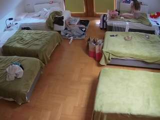 voyeurcam-julmodels-bed-6