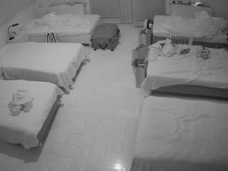 voyeurcam-julmodels-bed-6