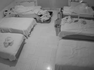 voyeurcam-julmodels-bed-6