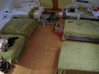 voyeurcam-julmodels-bed-6