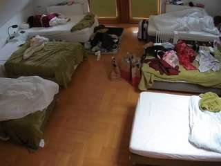 voyeurcam-julmodels-bed-6
